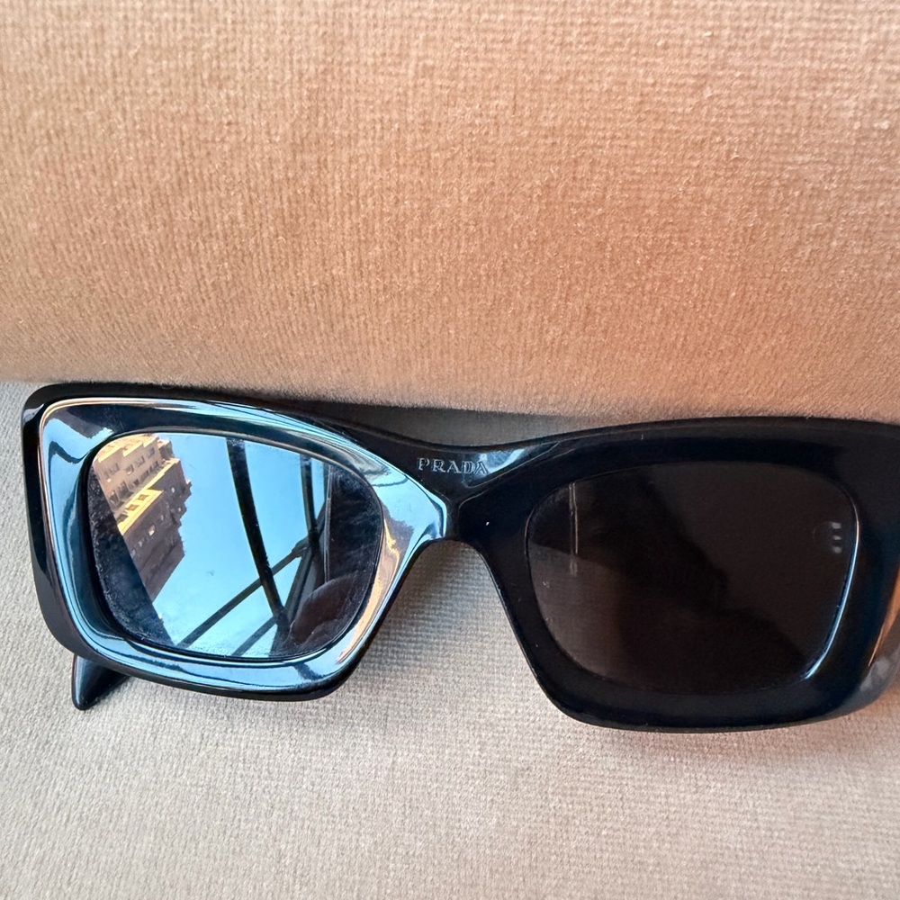 Prada Black Gloss Logo Triangle Sunglasses - Picture 2 of 5